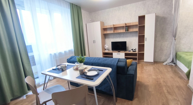 Uyutnaya Komfortnaya Malakhit Flat, Réserver Appartement Tioumen 
