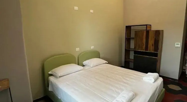 Borgo Ripa Urban Travel, Prenota Ostello Trastevere Roma, vicino a Cimitero Acattolico