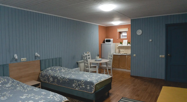 Четырёхместный семейный номер Comfort с красивым видом из окна Отель Загородный Отель Гостевые Дома Усадьба ИП Подколзин Алексей Алексеевич