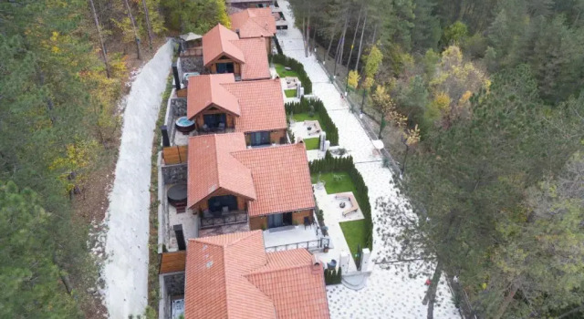 La Foresta Dilijan Family & Friends Boutique-hotel, Varaa Boutique-hotelli Hotellit Tavush region uima-altaalla, Uima-allas