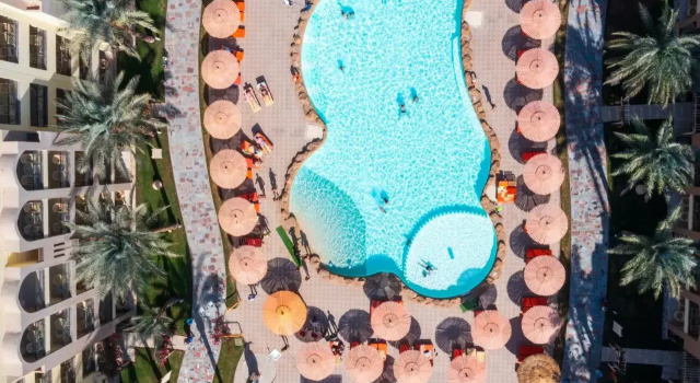El Karma Aqua Beach Resort