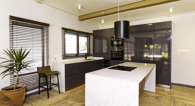 Вилла Deluxe с 2 комнатами с балконом и с красивым видом из окна Отель Serenity Residences & Spa, Kokrobite Beach