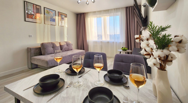 Super Uyutnye Vozle Trts Planeta Apartments, Reserva ahora Apartamento Hoteles en Krasnoyarsk con aparcamiento, Aparcamiento