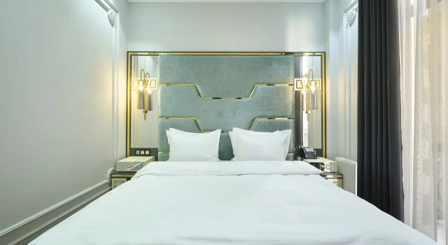 Двухместный номер Standard с балконом Бутик-Отель East Star Hotel