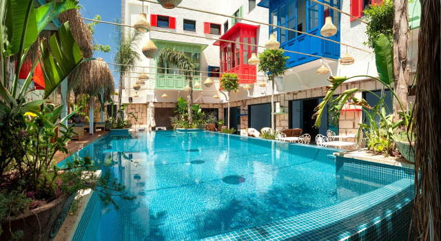 TNR Otel & Spa, Забронировать Бутик-отель Отели Кушадасы с парковкой, рядом с Kusadasi Bars Street, Парковка