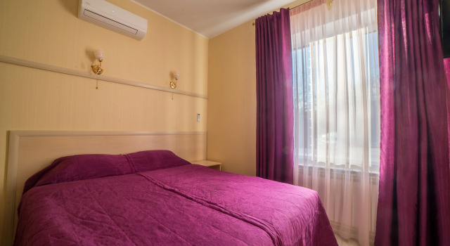 Трёхместный номер Comfort Отель Теремок Московский