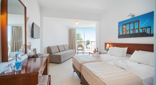 Standard Kahden hengen huone parvekkeella Avlida Hotel