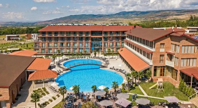 Ambassadori Kachreti Golf Resort, Book Resort Hotels in Kakheti with a Pool, Swimming Pool