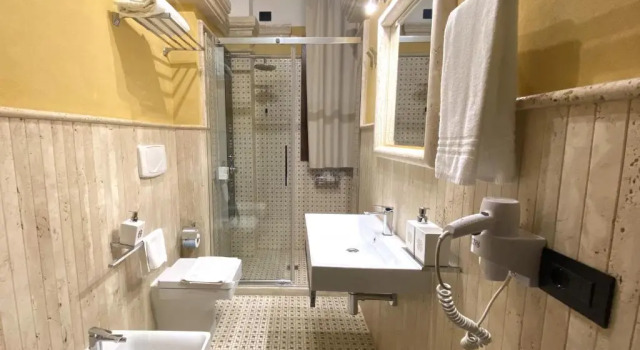 Superior Twin room BHB Hotel