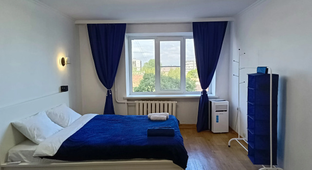 Uyutnaya  V Tsentre Samary Flat, Prenota Appartamento Hotel a Samara con parcheggio, Parcheggio