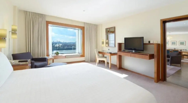 Canary Riverside Plaza Hotel, Забронировать Отель Отели Большого Лондона с завтраком, Завтраки