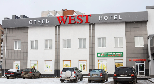 Отель West
