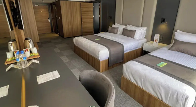 Шестиместный номер Standard с видом на город Sera Lake Center Hotel