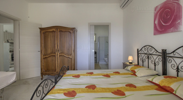 Polo - Relax Front Sea House