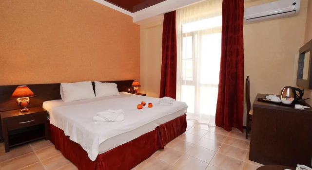 Hotel Acropolis Palace, Забронировать Отель Недорогие отели Берега Геленджика, недорого
