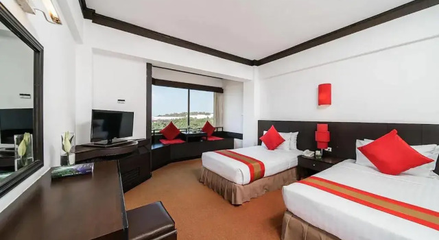 Трёхместный номер Deluxe с видом на город Mountain Beach Resort & Convention Center