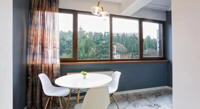 V Primorskom Parke Flat, Rezervovat Apartmán Jalta 