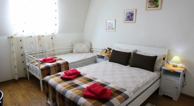 Трёхместный семейный номер Standard Отель Iceberg House