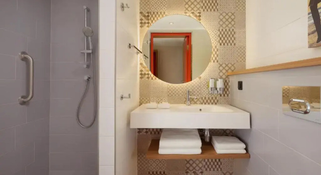 Номер с кроватью King size Hampton By Hilton Москва Рогожский Вал