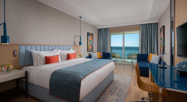 Двухместный номер Deluxe с балконом и с видом на сад Rixos Water World Aktau