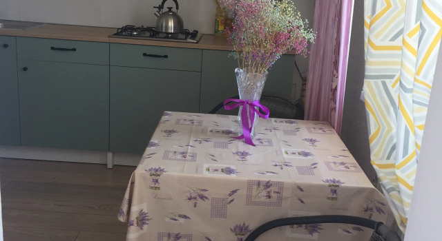 Velikolepny Novostroy Flat, Reservar Apartamento Apartamentos em Sevastopol, Apartamento