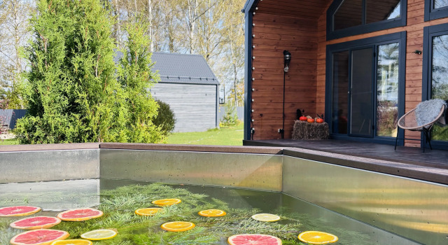 U Lesa s Bannym Chanom Shale, Prenota Chalet Hotel a Central Russia con parcheggio, Parcheggio