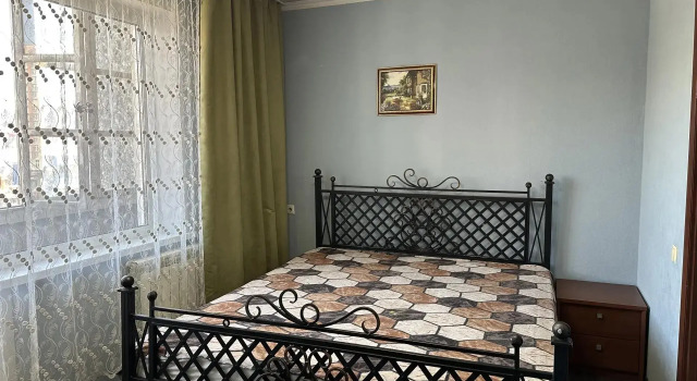 Dvukhkomnatnaya U Bts Pervaya Bashnya Flat, Reserva ahora Apartamento Hoteles en Krasnoyarsk con aparcamiento, Aparcamiento