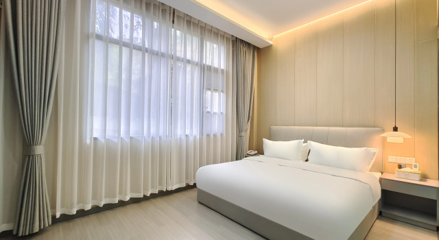 Апарт-отель Not too late B&B