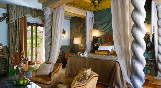 Двухместный полулюкс on the Side Canal Hotel Metropole Venezia