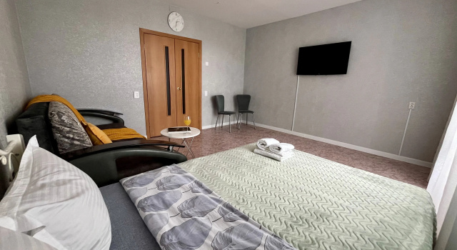 Prostornaya Kvartira Na 4kh Gostey Flat, Réserver Appartement Hôtels à Chelyabinsk Region avec parking, Parking