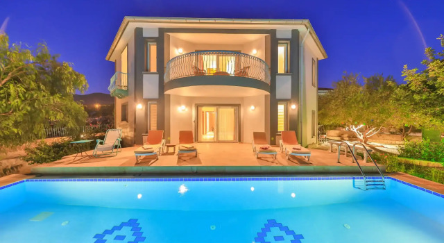 Вилла с балконом и с красивым видом из окна Бутик-Отель Lacitrus Villa