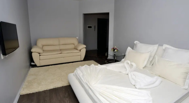 Квартира 1-комнатная, 45 м², 7/10 этаж