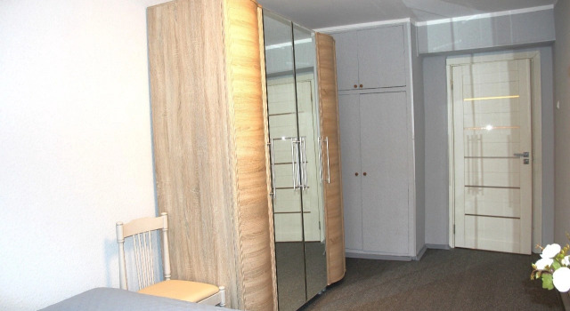Kvartira Uyutnaya Ryadom S Metro Flat, Rezervovat Apartmán Hotely v ZAO Area s parkováním, Parkování