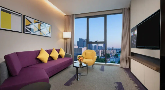Двухместный люкс Luxury с видом на город Отель Hampton by Hilton Beijing Yunhe Business District