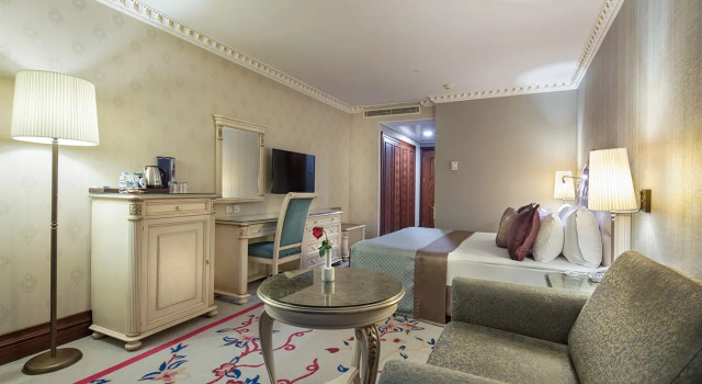 Двухместный номер Standard с балконом и с видом на море Отель Merit Crystal Cove Casino & SPA