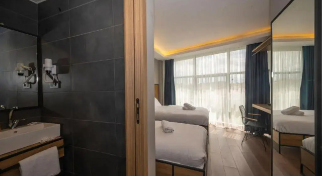 Семейный номер Deluxe с красивым видом из окна Çorlu Temel Hotel