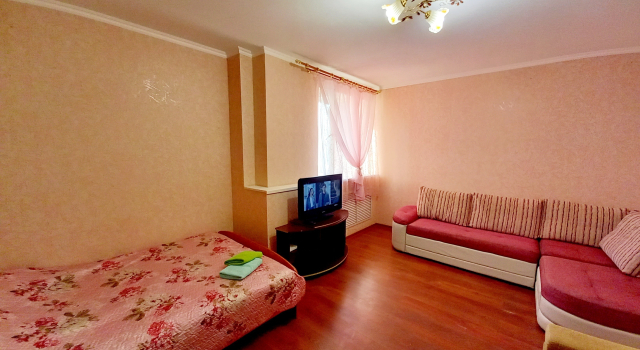 Na Svobody 13/8 Flat, Rezerwuj Apartament Hotele w Republika Komi z parkingiem, Parking
