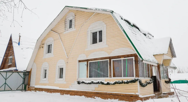 Na Ulitse Shkolnaya 73 Dom 1115 do 15 gostei Private house, Rezervovat Rekreační dům Chaty v Iževsk, Chalupa