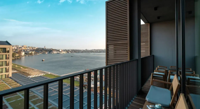 Люкс Premium с 2 комнатами с балконом и с видом на море Rixos Tersane Istanbul