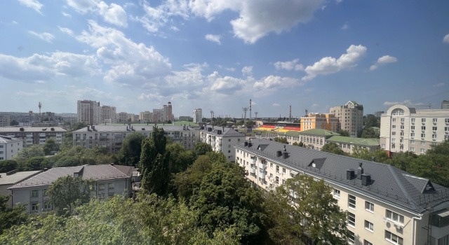Апартаменты Квартира 2х комнатная на Народом Бульваре 91