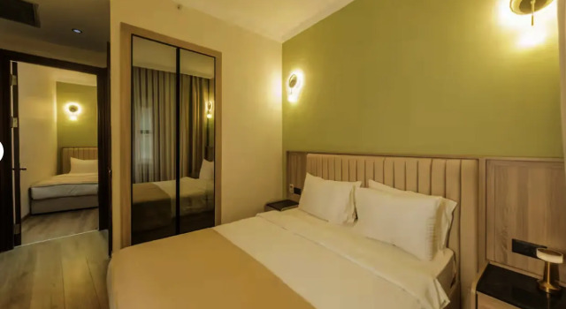 Семейный смежный люкс с балконом Atik Palas Hotel