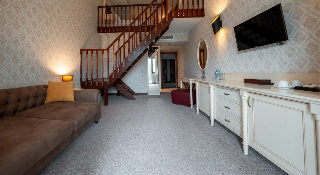 Люкс с балконом River Inn Resort and Spa Hotel