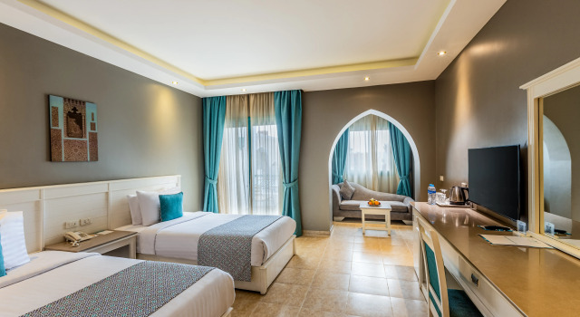 SUNRISE Garden Beach Resort
