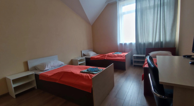Кровать в общем номере (мужской номер) Отель Порт55