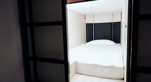 Capsule No Window Hotel Kapsula