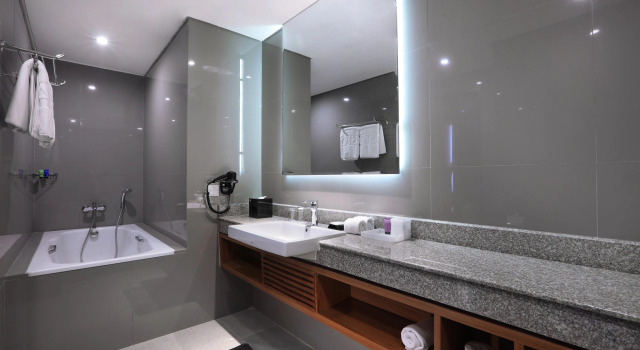 Double Aston Suite with balcony and with view Aston Inn Batu - Malang