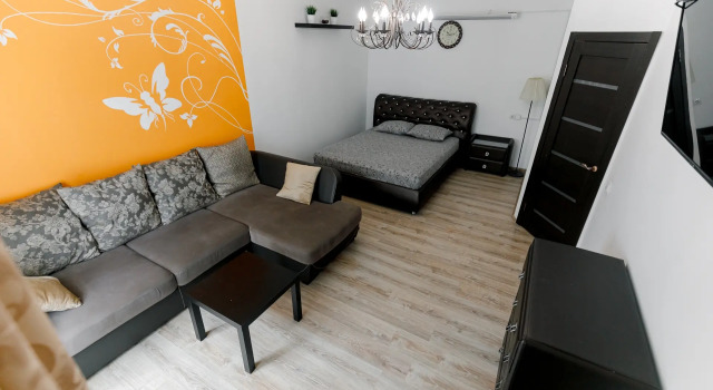 Dvukhkomnatnaya V Udobnoy Lokatsii - 244 Flat, Rezerwuj Apartament Hotele w Central Russia z parkingiem, Parking