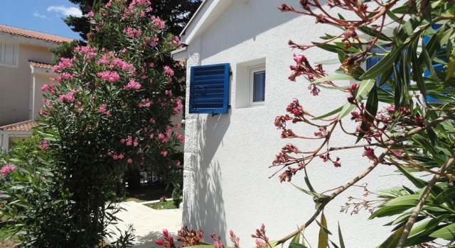Вилла с красивым видом из окна Гостевой Дом The house with pool in Petrovac