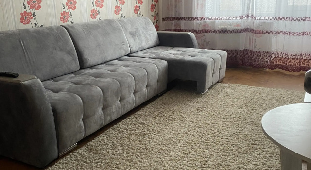 Trekhkomnatnaya Flar, Buchen Sie Ferienwohnung Jelabuga Tatarstan