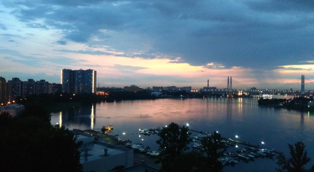 ArendApartment Neva 2 Flat, Rezervasyon Daire Nevskiy district Sankt Peterburg, Rybatskoye Metro Station yakınında